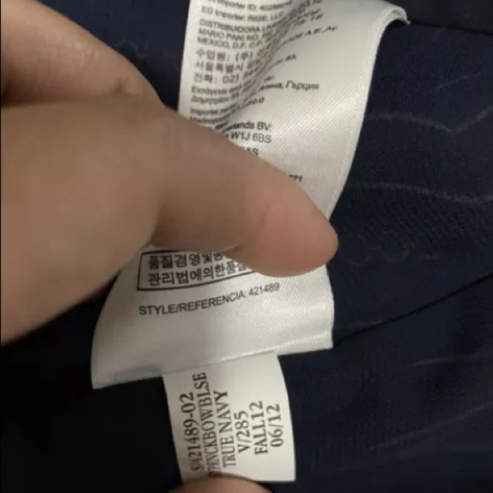 Banana Republic Bow Women Blouse Sleevless - Picture 5 of 6